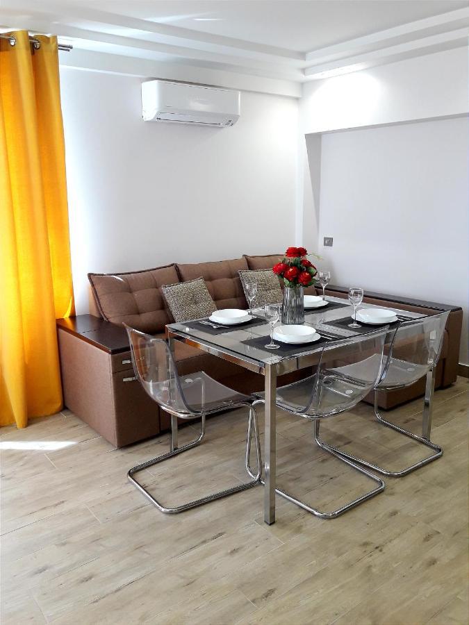 Light Apartment Center City Kisinyov Kültér fotó